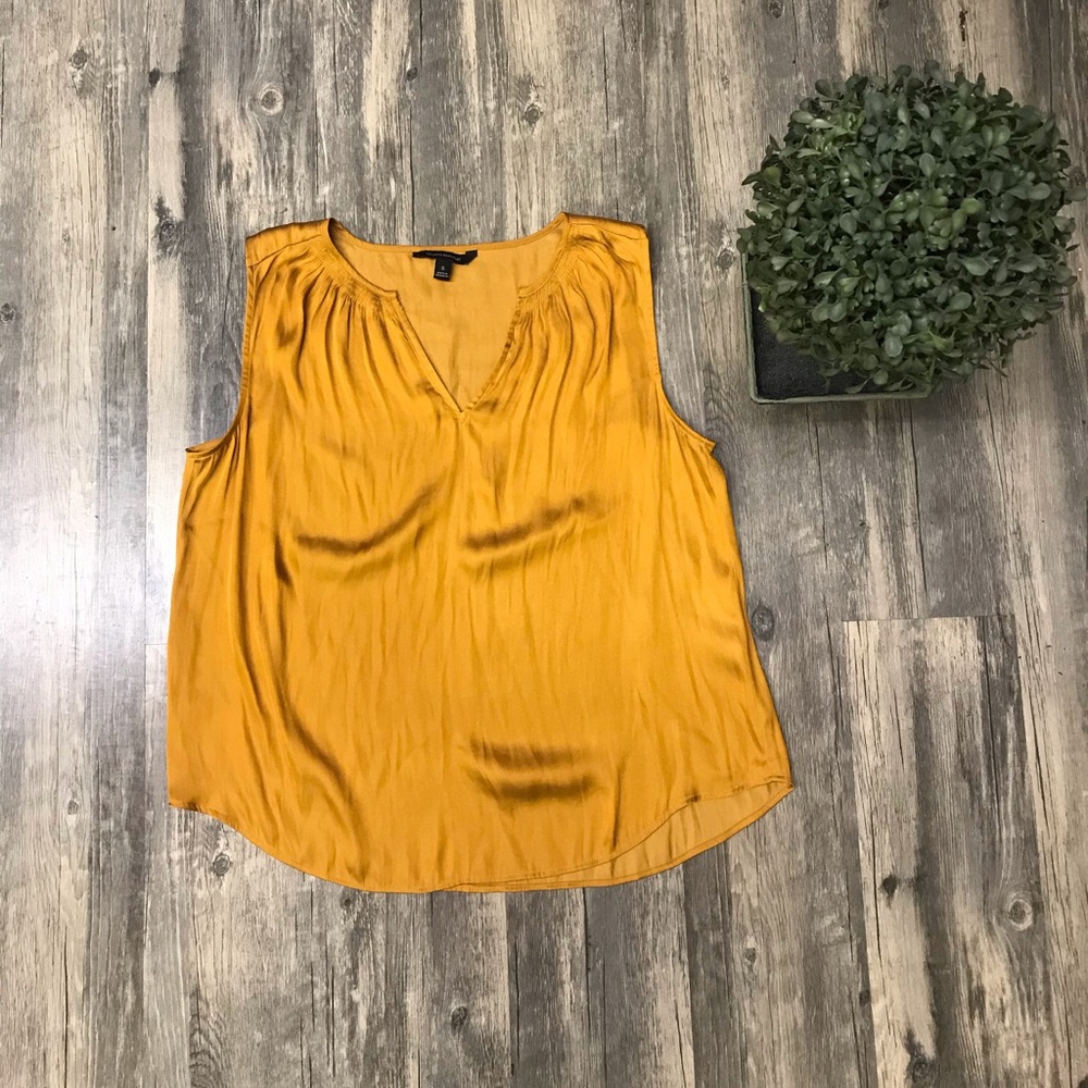 Sleeveless top